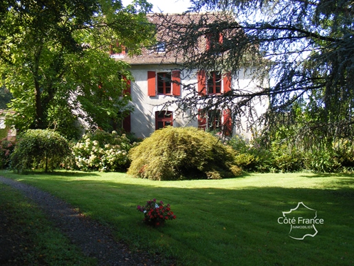 4 minutes from Salies de Béarn, Magnificent Property from 1765 on 2ha500 park
