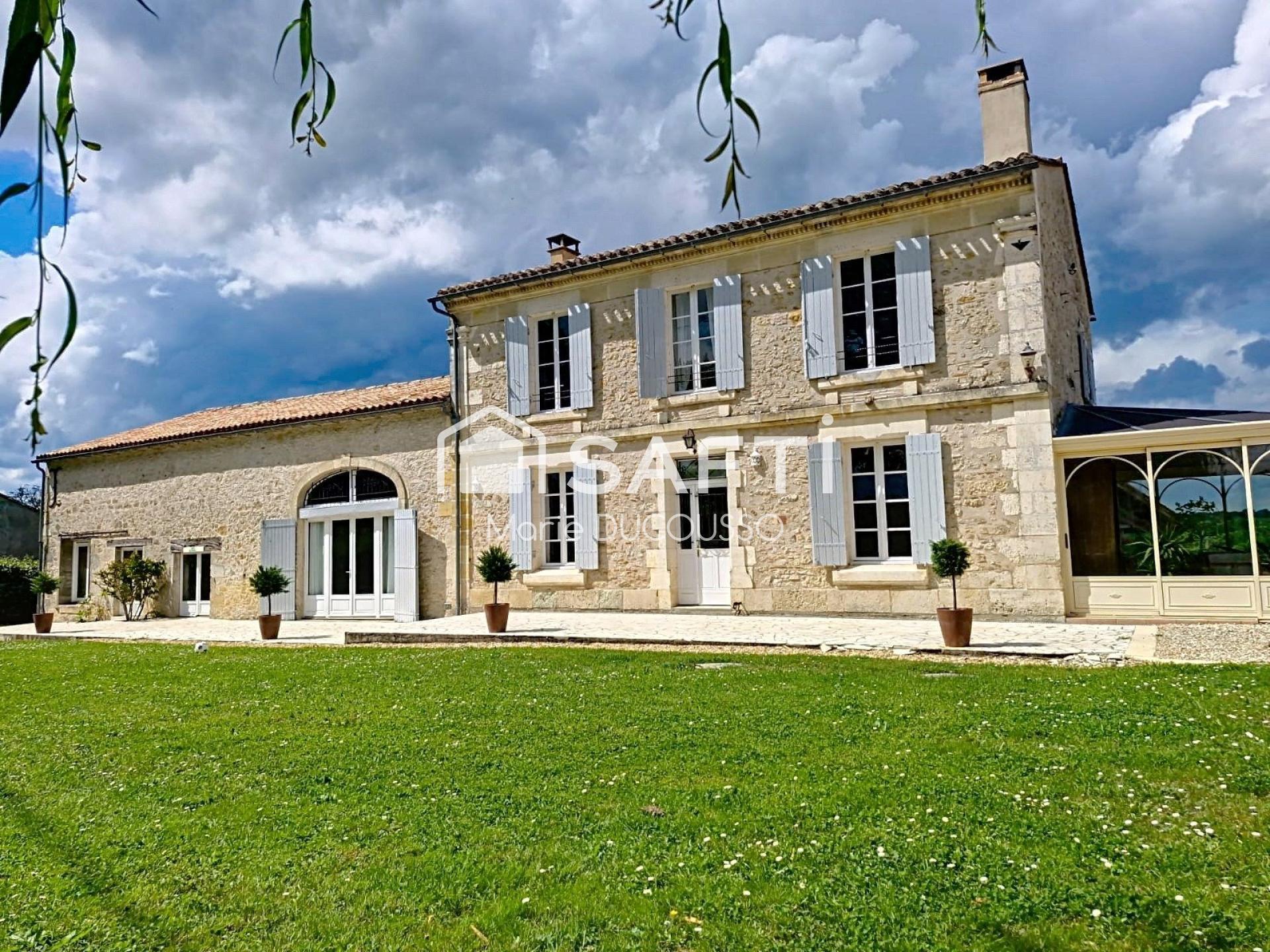 Purchase: Luxury property (24610)