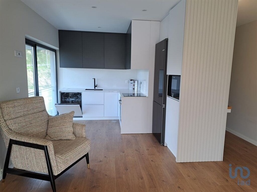 Appartement T2 à Porto de 200,00 m²