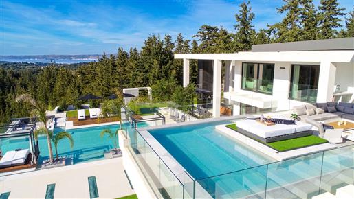 Masterpiece Luxury Villa for Sale in Crete