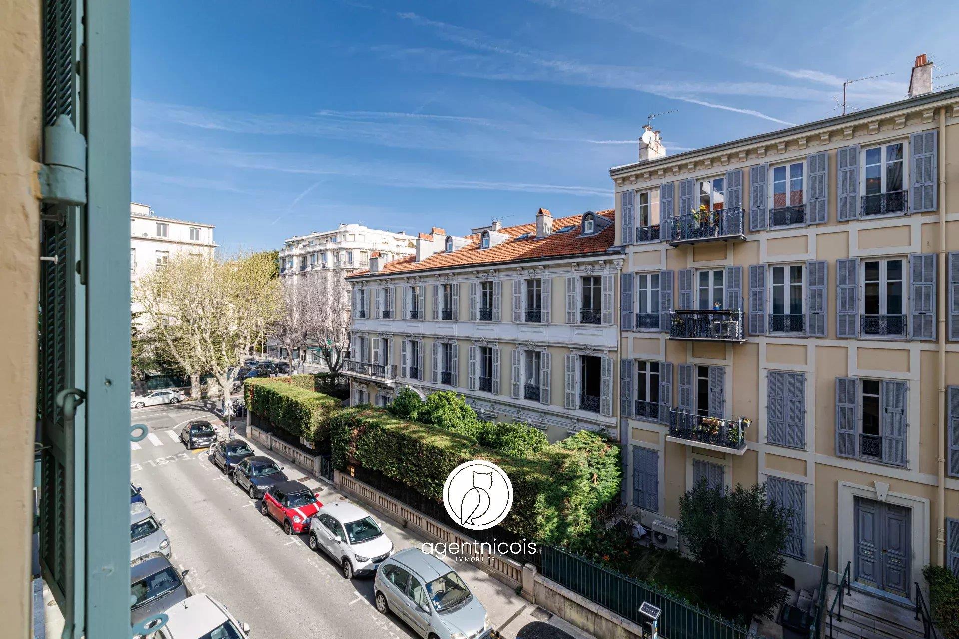 Appartement à vendre, 69m², Nice