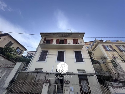 Nice // Pessicart - Avenue Cyrnos: 3 værelser / Til renovering / Uhindret udsigt