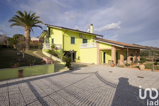 Vendita Casa indipendente / Villa 390 m² - 3 camere - Martinsicuro