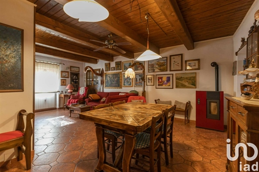 Prodaje se samostojeća kuća / Vila 180 m² - 3 spavaće sobe - Montefano