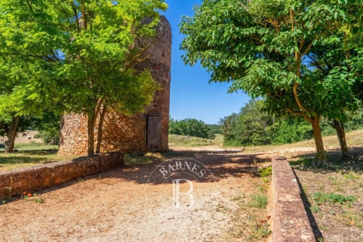 Tenuta 220 ettari-vicino ad Aix En Provence-Sainte Victoire