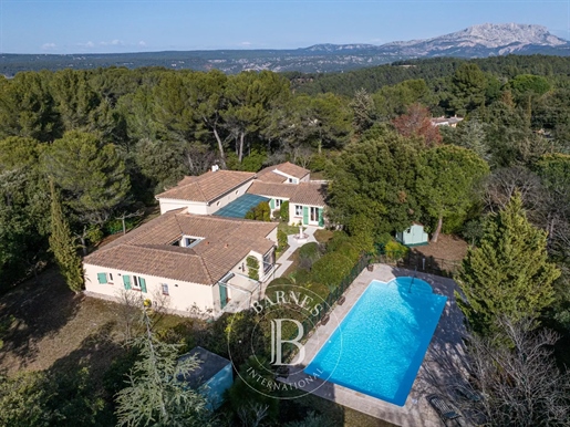 Aix En Provence - House 280 Sqm - Ground Level - 6 Bedrooms - Calm And Secluded - Swimming Pool