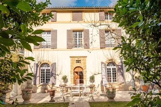 Aix-En-Provence- Town Center - 7 Bedrooms- Swimming Pool