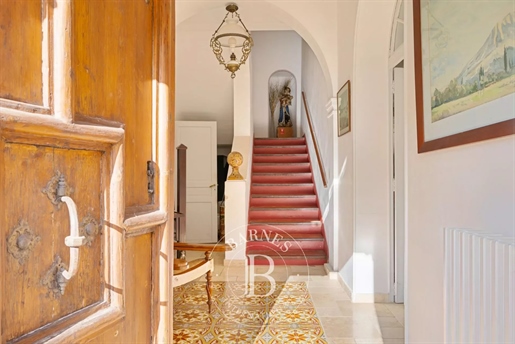 Aix-En-Provence- Town Center - 7 Bedrooms- Swimming Pool