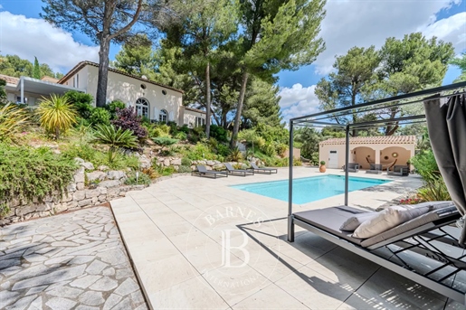 In der Nähe von Aix-en-Provence - Außergewöhnlicher Panoramablick - Haus von 200M2 - 5 Schlafzimmer