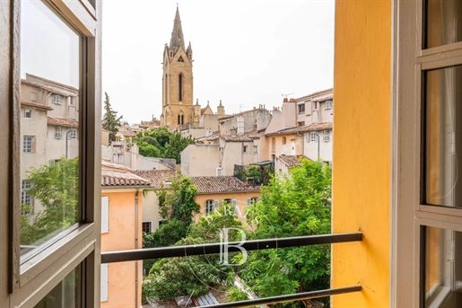 Aix-En-Provence - Mazarin District - Old Apartment Renoved - 2262 Sq Ft - 4 Bedrooms - Top Floor - A