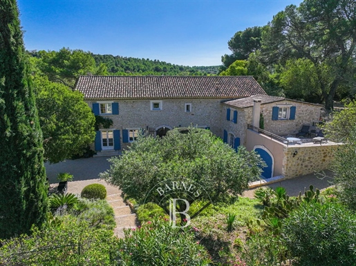 Aix-En-Provence - 15 Minutes From City Center - Charming House 3100 Sqft- 4 Apartments - 6 Bedrooms
