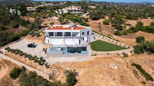 Recently Built Spectacular 4-Bedroom Villa with Breathtaking Views in Loule