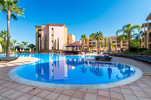 Charming 2 Bedroom Apartment with Golf Course Views in Victoria Residences, Vilamoura