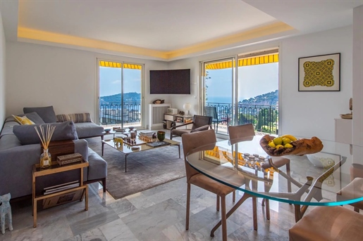 Splendide appartement avec une vue mer et sur St Jean Cap Ferrat