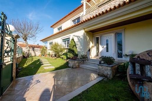 House with 5 Rooms in Coimbra with 647,00 m²