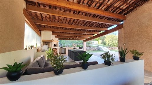 Beautiful family villa 160 m² - 4 bedrooms - terrain 3300 m²
