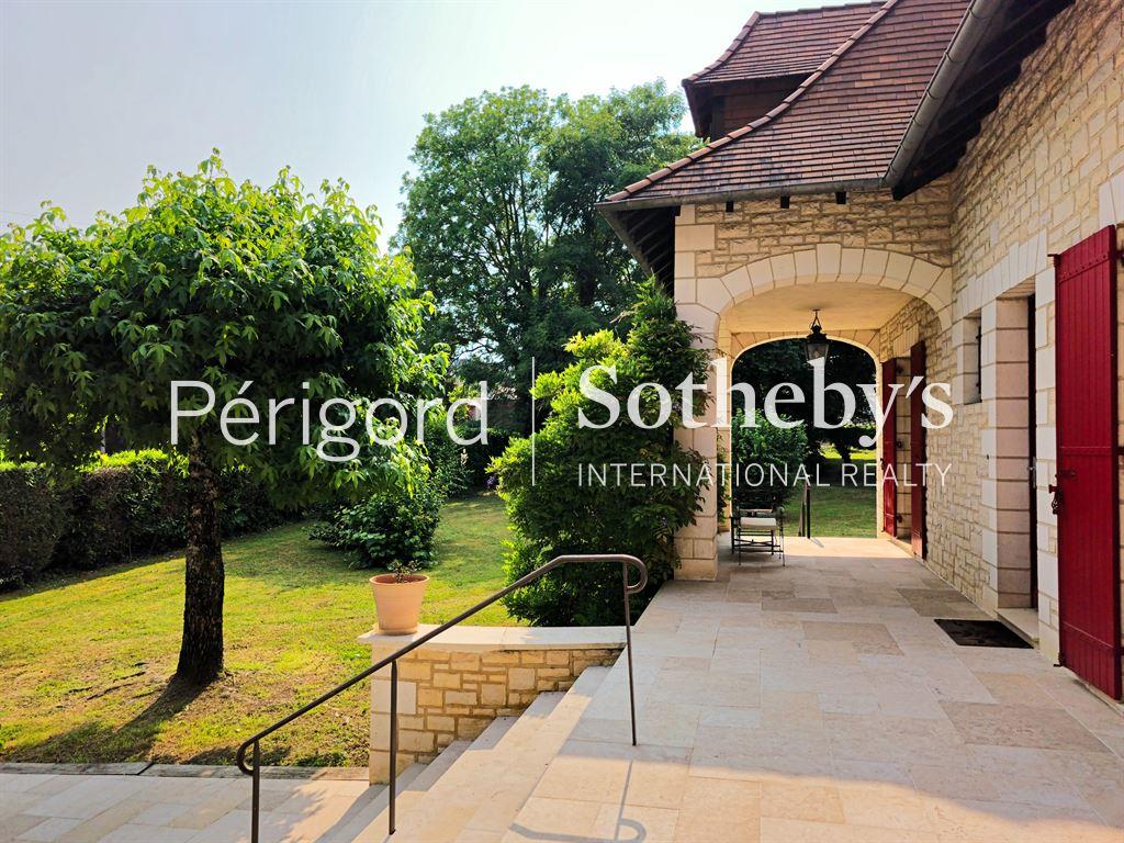 Exceptional Périgourdine Property Near Périgueux