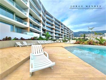 Appartement à vendre à Funchal - exclusif et confortable avec vue imprenable sur la ville et l’océan