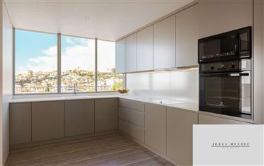 Appartement de luxe de 2 chambres dans un nouveau bâtiment avec vue sur la mer et emplacement privi