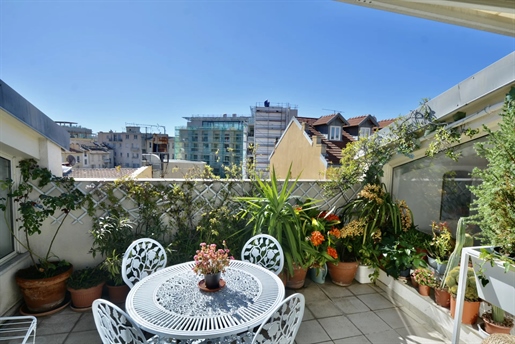 Nice Carré d'Or, genuine top floor, unique 6 room apartment with terraces