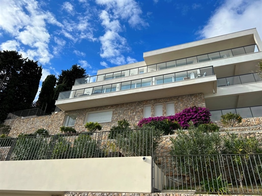 Contemporary villa with pool - Roquebrune Cap Martin