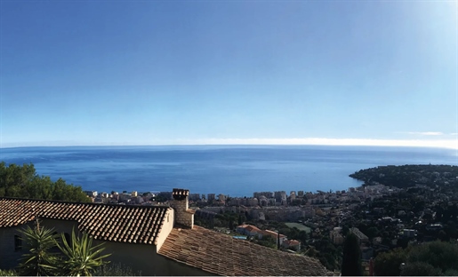 Sublime villa contemporaine neuve sur les hauteurs de Roquebrune-Cap-Martin avec vue mer panoramique