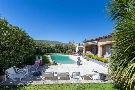 Villeneuve-Loubet, magnifique maison familiale avec jardin plat, piscine et garage