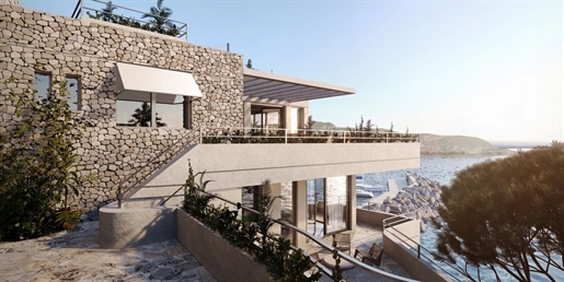 Superb project of a waterfront villa with pontoon and direct access to the sea, Eze bord de mer