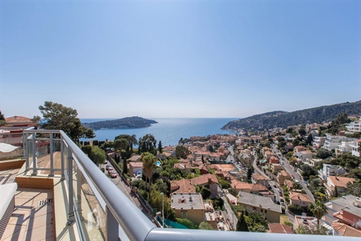 Exceptional top floor sea view apartment in a luxury residence in Villefranche sur Mer