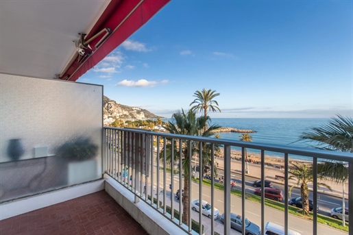 Menton, met uitzicht op zee, in een luxe residentie, groot appartement met 2 slaapkamers met terras