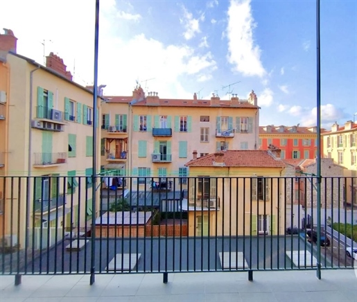 Nice Port area, superb 3 room apartment with west facing 9sqm balcony