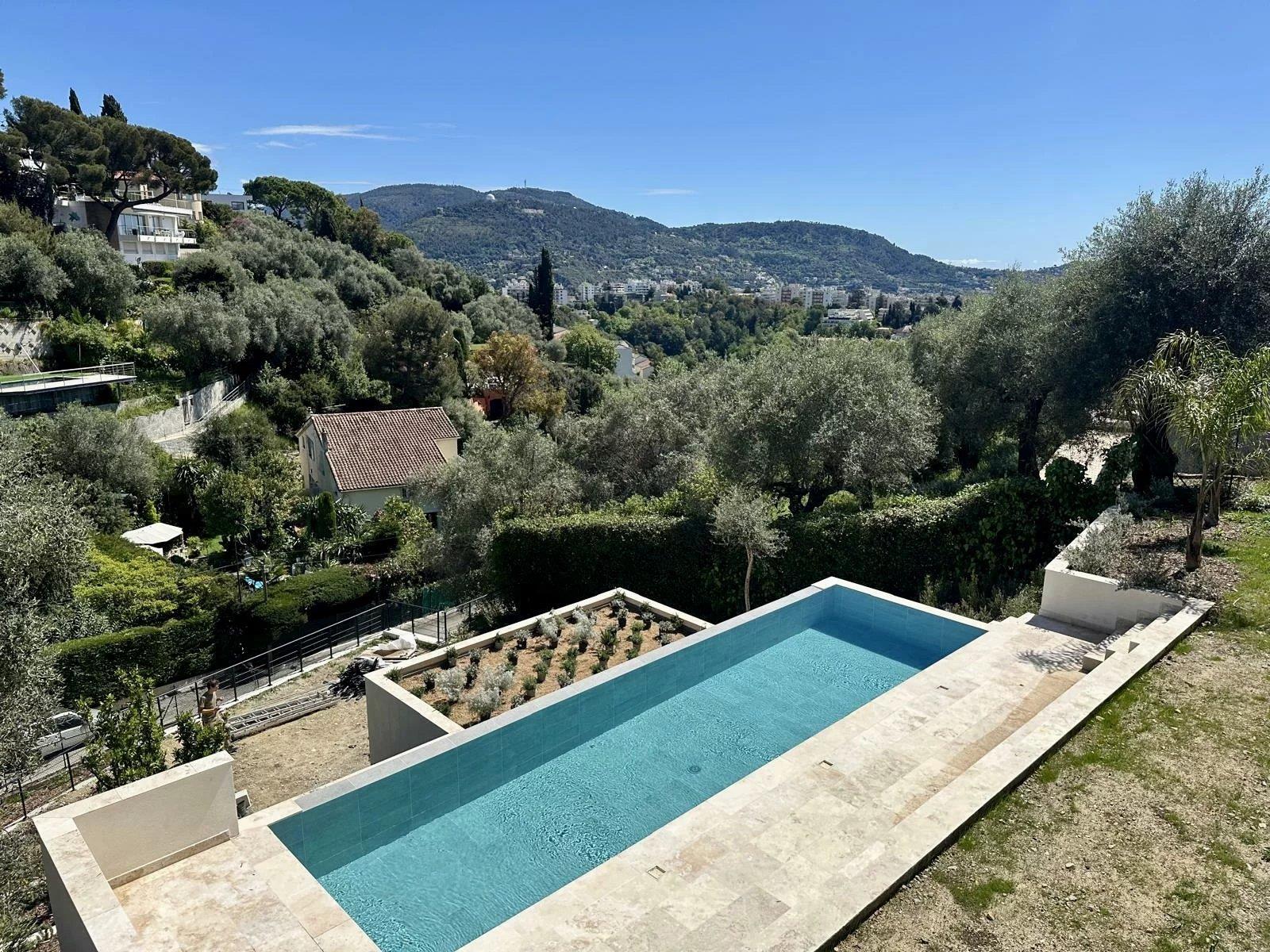 Nice, a house renovated in a private domain of the Gairaut area