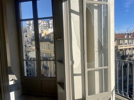 132Sqm apartment in Nice city center
