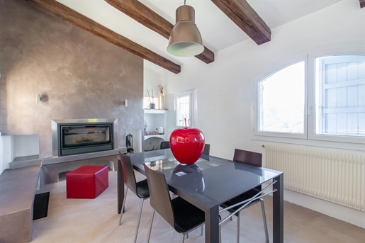Aspremont, lovely provençal-style villa with swimming-pool and a modern decoration