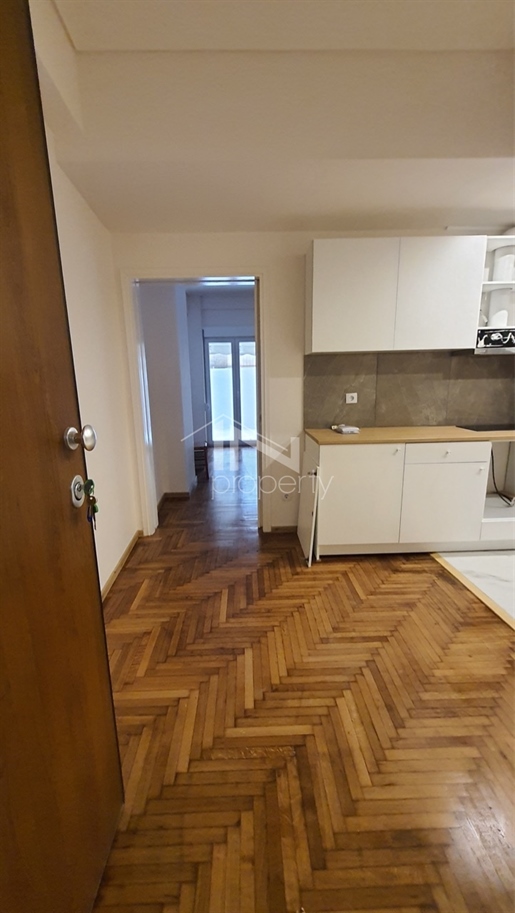 206133 - דירה למכירה, Exarchia - Neapoli, 35 מ"ר, €62.000