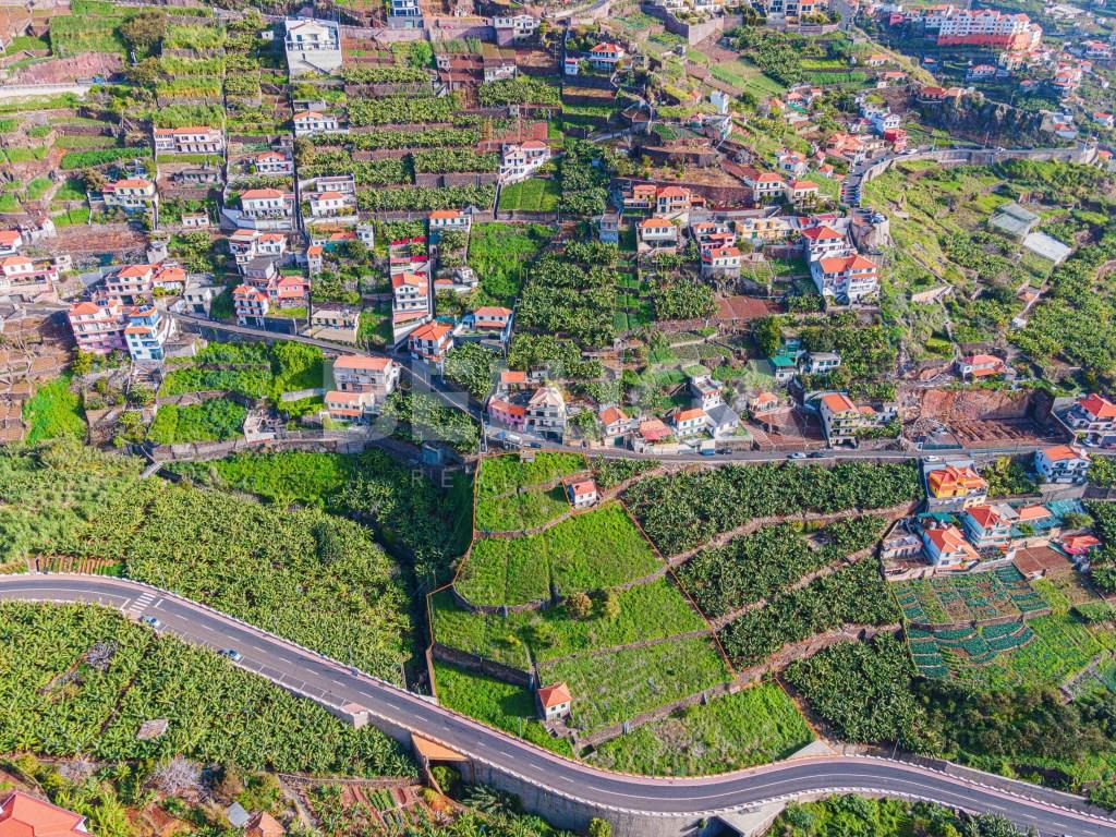 Plot 5437.5 m² | Cam Terço (Câmara De Lobos)