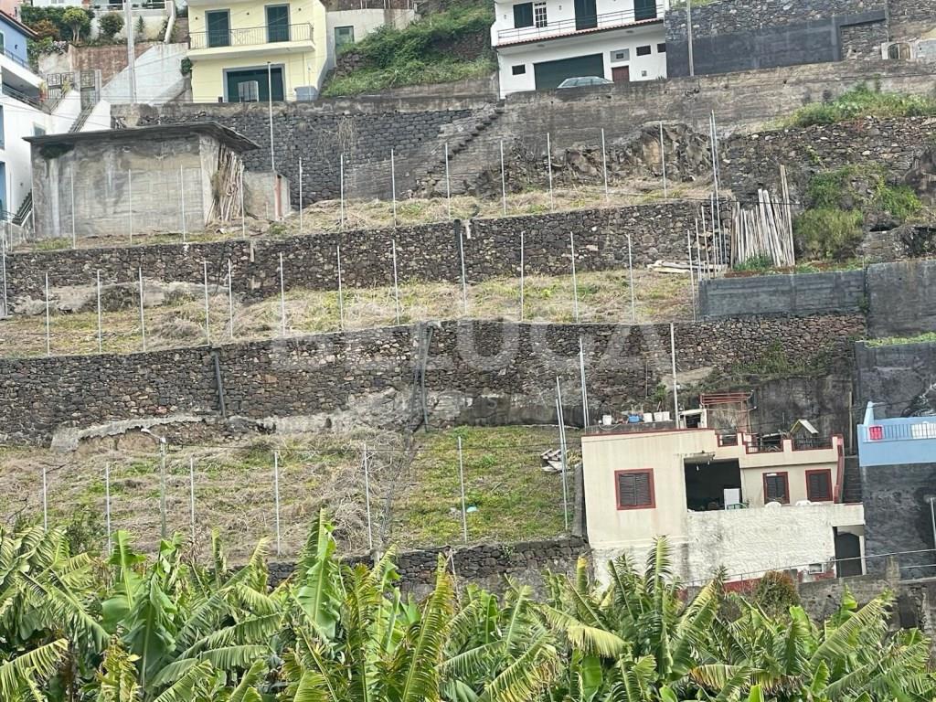 Building Plot With 2110m² | Cam Do Terço - Câmara De Lobos