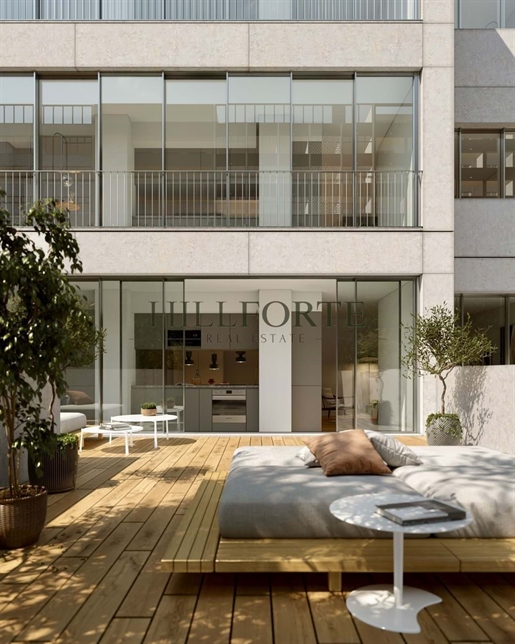 Two-Bedroom Apartment for sale in Estrela, Lisbon