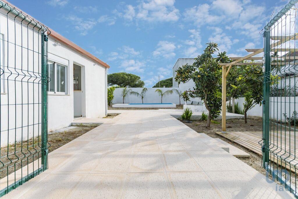 Casa / Villa T2 em Quinta do Anjo de 52,00 m²