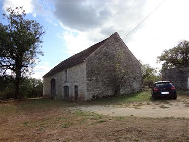 Typical Quercy house in excellent conditions with stone barn