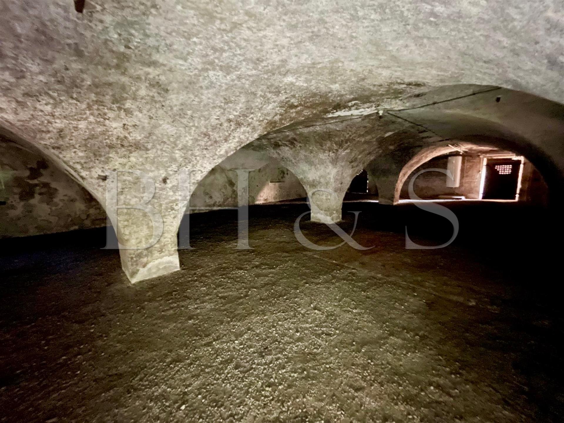 Belle propriété avec dépendances – Chagny