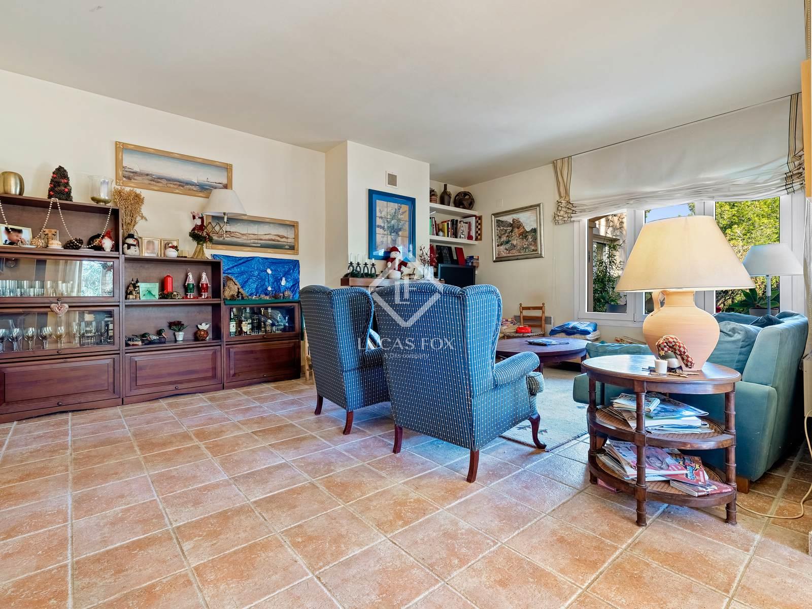 Purchase: House (43300)