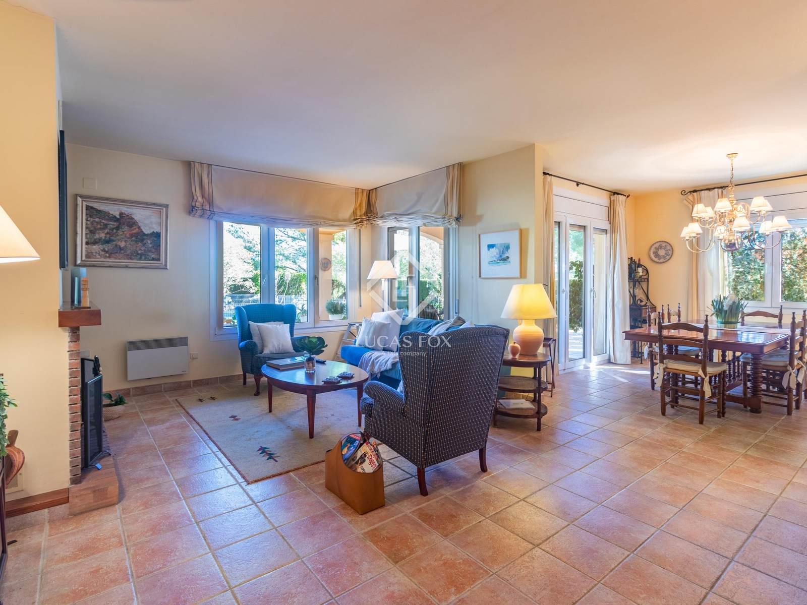 Purchase: House (43300)