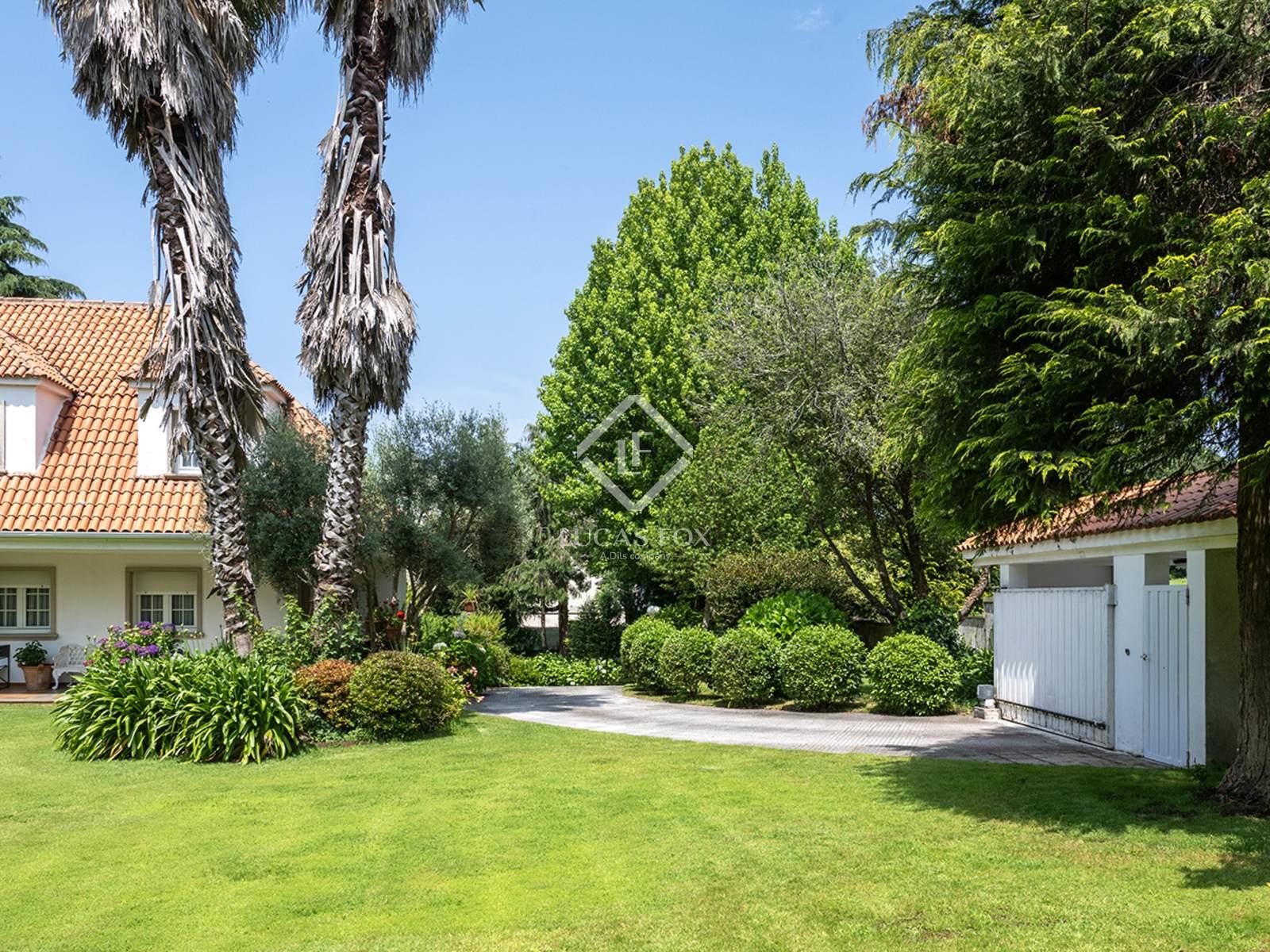 Purchase: House (36001)