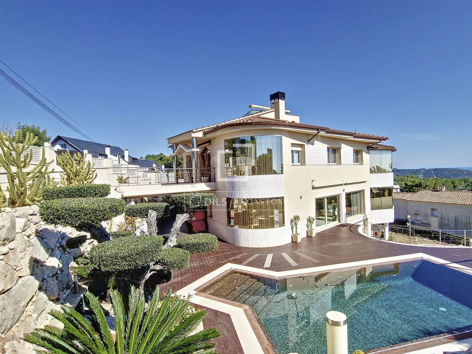 Purchase: House (43881)