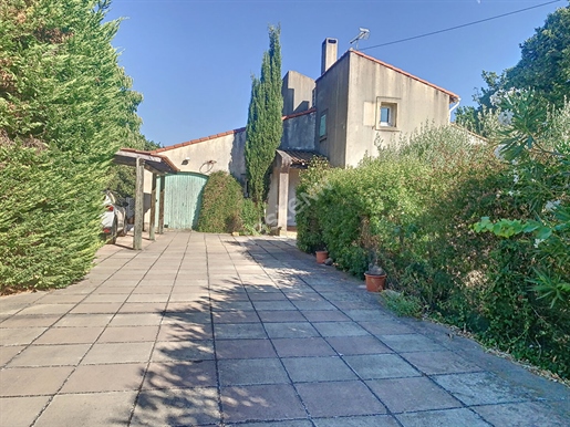 House Arles 8 room(s) 186 m2 + plot plot building land 500 m²