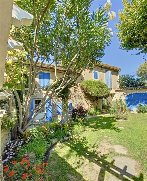 Mas of 155m ² + cottage of 40 m ² Saint Rémy de Provence