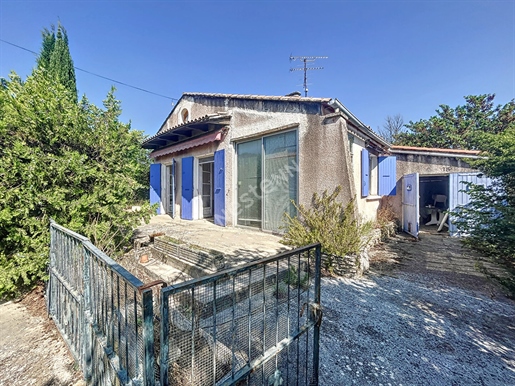House to renovate with high potential on 313 m² of land
