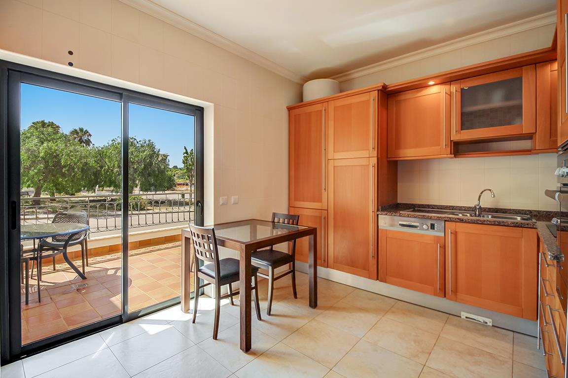 2 bedroom apartment in Porto de Mos