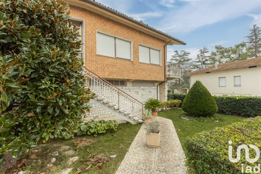 Sale Detached house / Villa 310 m² - 4 bedrooms - Osimo